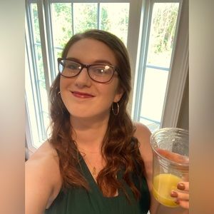 Meet your Posher, Hayley